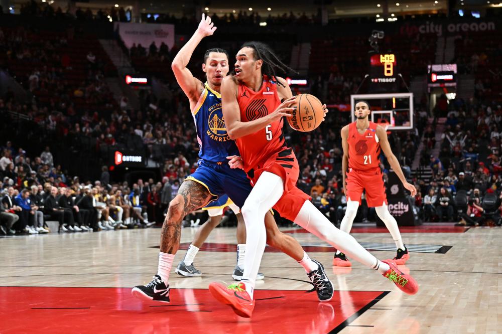 季中段因伤 季中段因伤