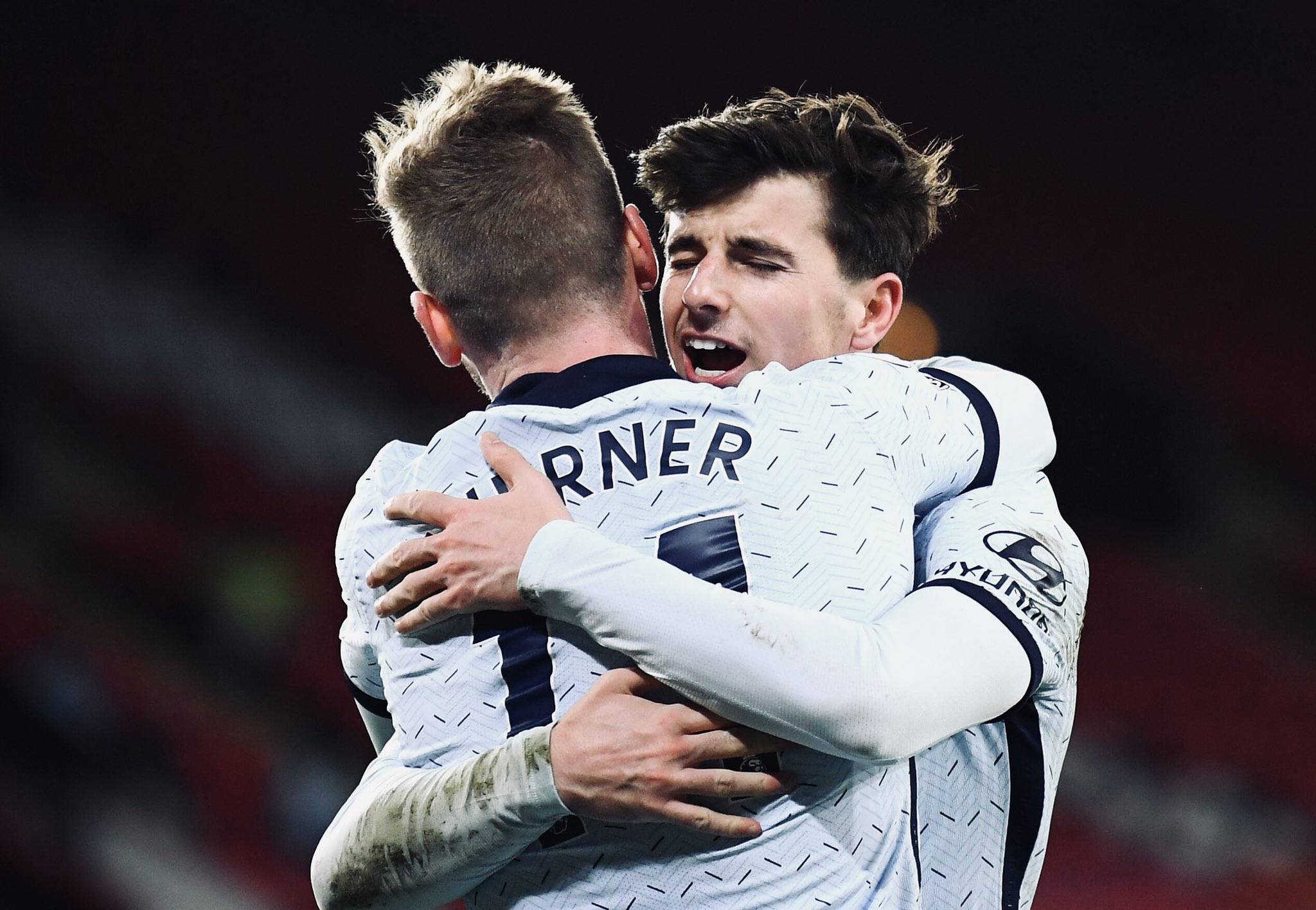 果断倒地铲 果断倒地铲