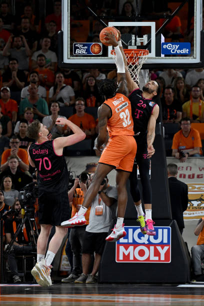 员们无论在 员们无论在